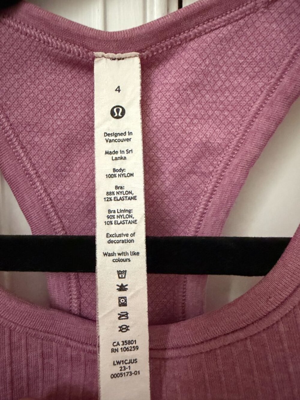 Lululemon Ebb to Street Cropped Racerback Tank Top - Size 4 - Picture 3 of 4